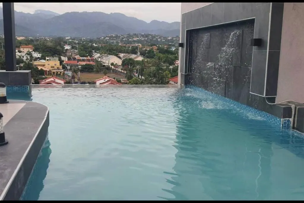 Luxury Condo - Pool In Kingston G28 Jamaica